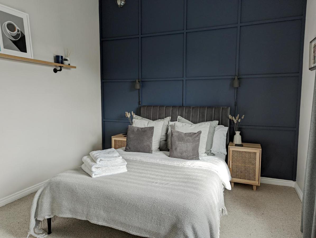 Spacious, Mid-Century 1 Bedroom Apartment Quedgeley Luaran gambar