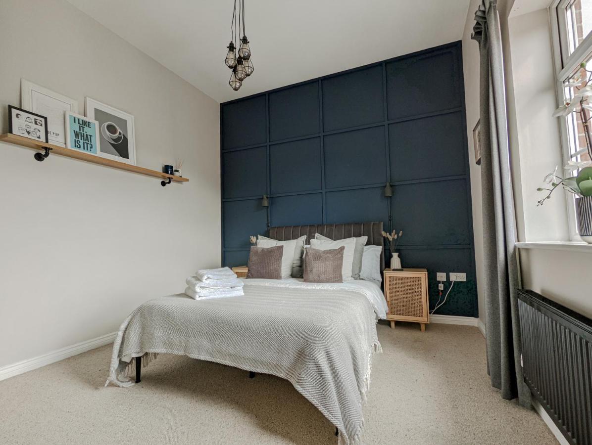 Spacious, Mid-Century 1 Bedroom Apartment Quedgeley Luaran gambar